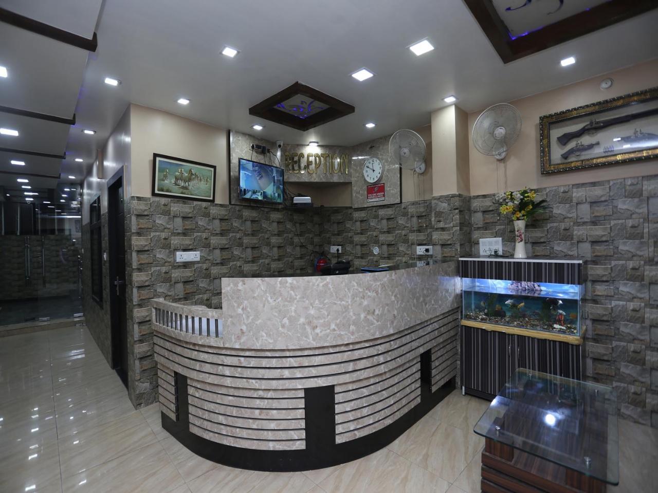 Oyo 26803 Hotel City Inn Faizabad Luaran gambar
